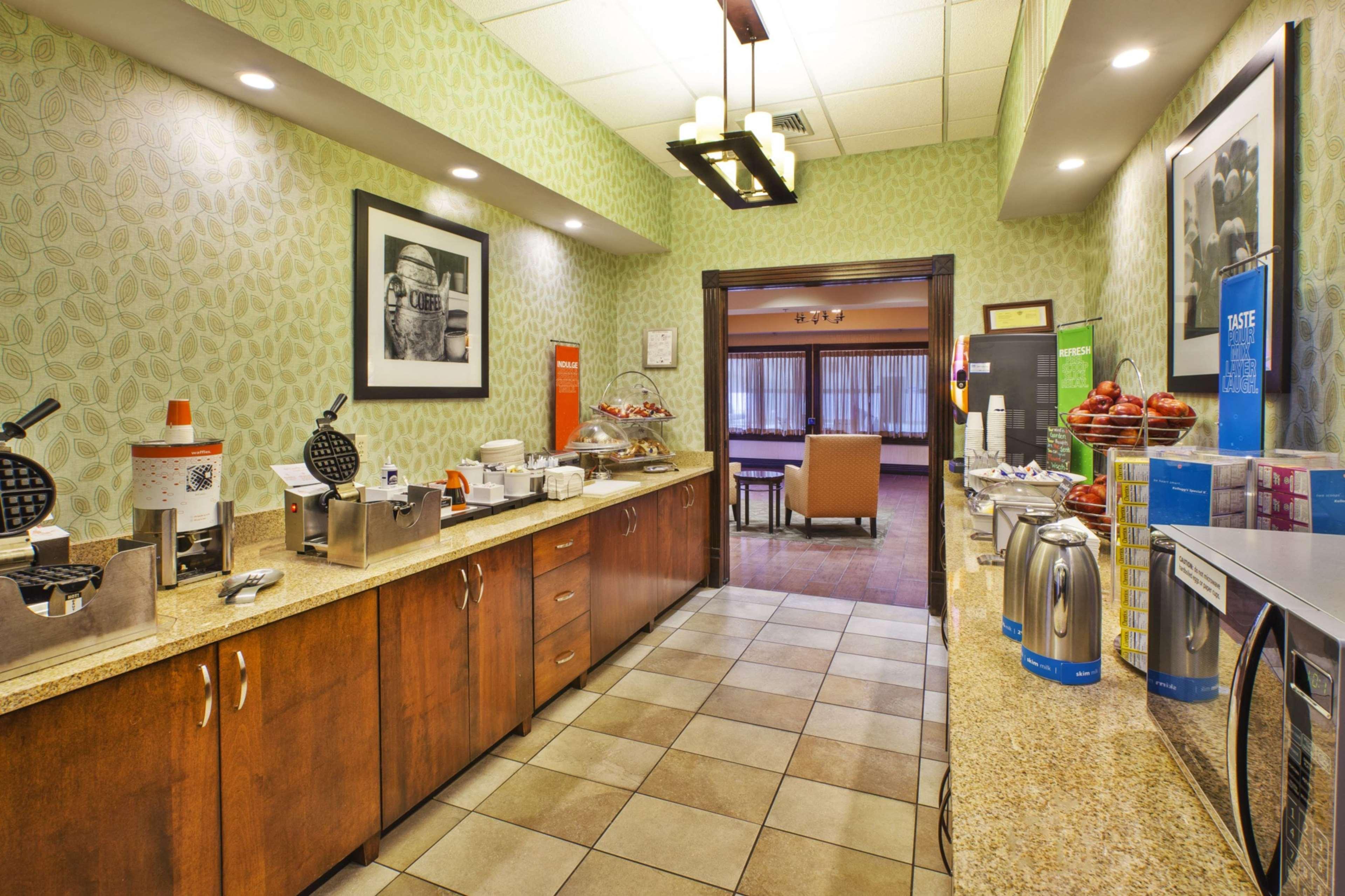 Hampton Inn Gaylord Kültér fotó