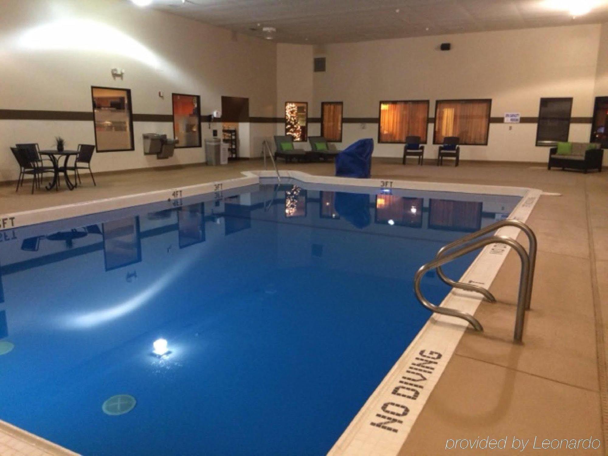 Hampton Inn Gaylord Kültér fotó